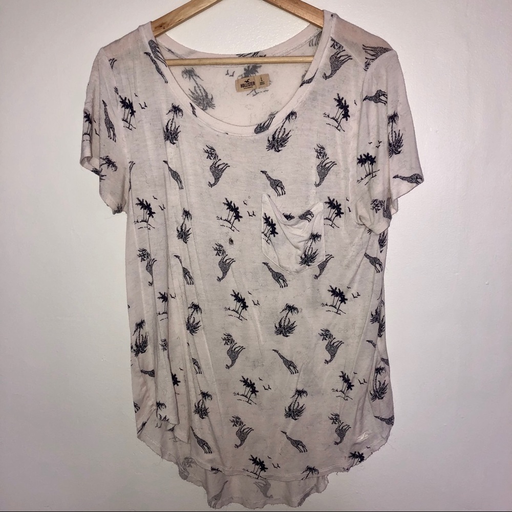 hollister animal print lightweight pocket tee top